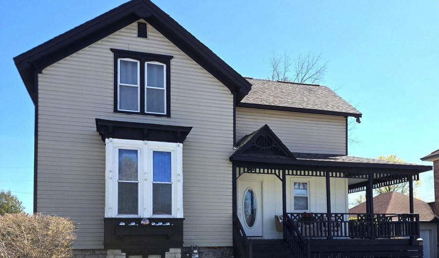 215 Fair Ave, Alpena, MI 49707 - 4 Beds, 2 Bath