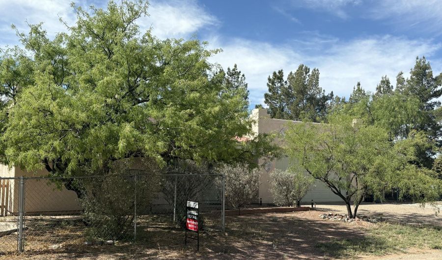 3135 W Green Park Dr, Benson, AZ 85602 - 3 Beds, 2 Bath
