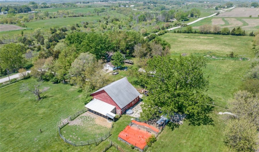 35446 L Ln, Adel, IA 50003 - 4 Beds, 3 Bath