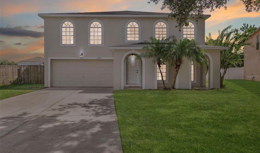 1205 MYOPIA HUNT CLUB Dr, Auburndale, FL 33823 - 4 Beds, 4 Bath