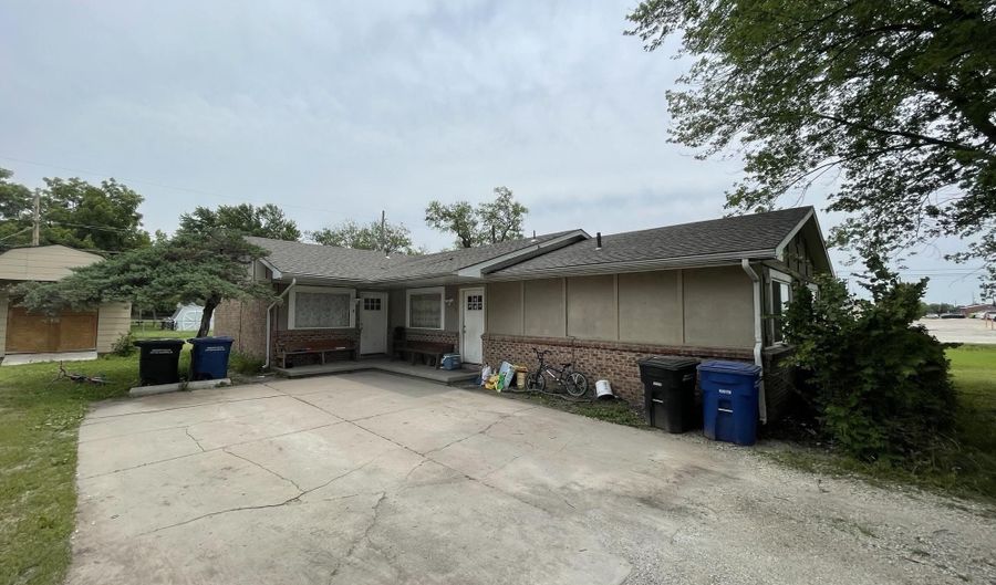 810 Money St, Augusta, KS 67010 - 0 Beds, 0 Bath