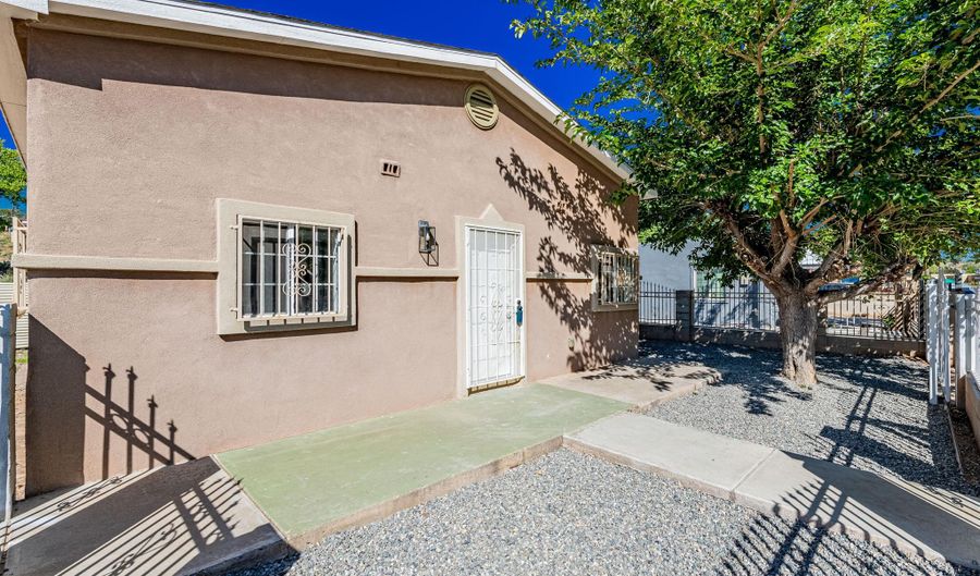 3528 CYPRESS Dr SW, Albuquerque, NM 87105 - 2 Beds, 1 Bath