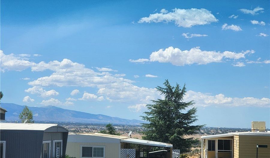 11414 Serra Rd 73, Apple Valley, CA 92308 - 2 Beds, 2 Bath