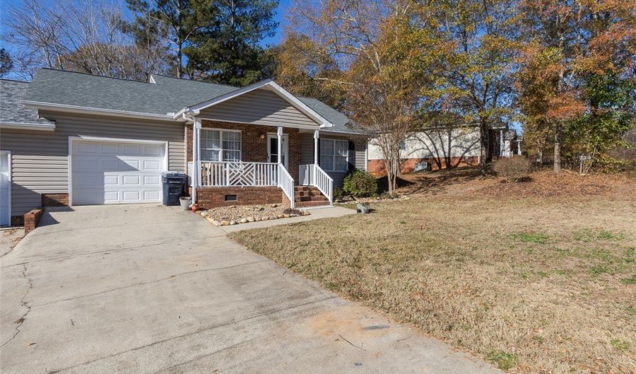 119 Ashton Ln, Anderson, SC 29621 - 3 Beds, 2 Bath