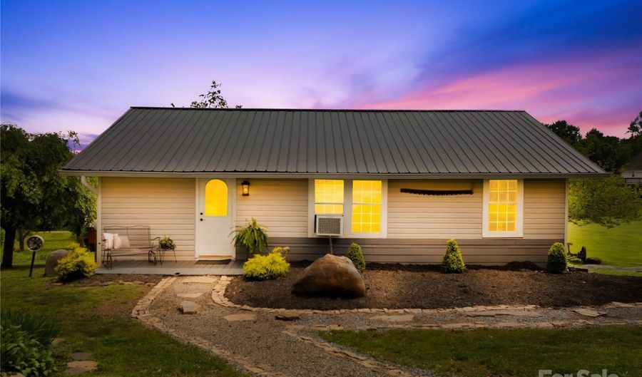 16 Julep Dr, Alexander, NC 28701 - 1 Beds, 1 Bath