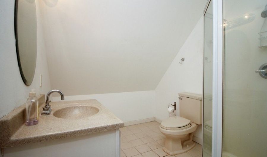 417 W Black Well St Ab, Andover, NJ 07801 - 4 Beds, 3 Bath