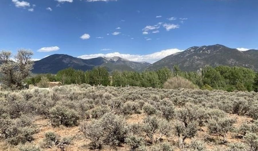 On Sol Grande, Arroyo Seco, NM 87514 - 0 Beds, 0 Bath