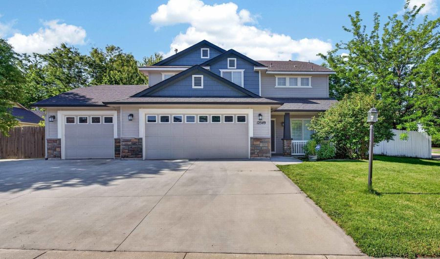 12549 W Ardyce, Boise, ID 83713 - 4 Beds, 3 Bath