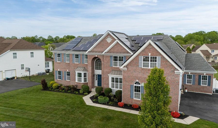 1422 OLMSTED Dr, Bear, DE 19701 - 6 Beds, 7 Bath