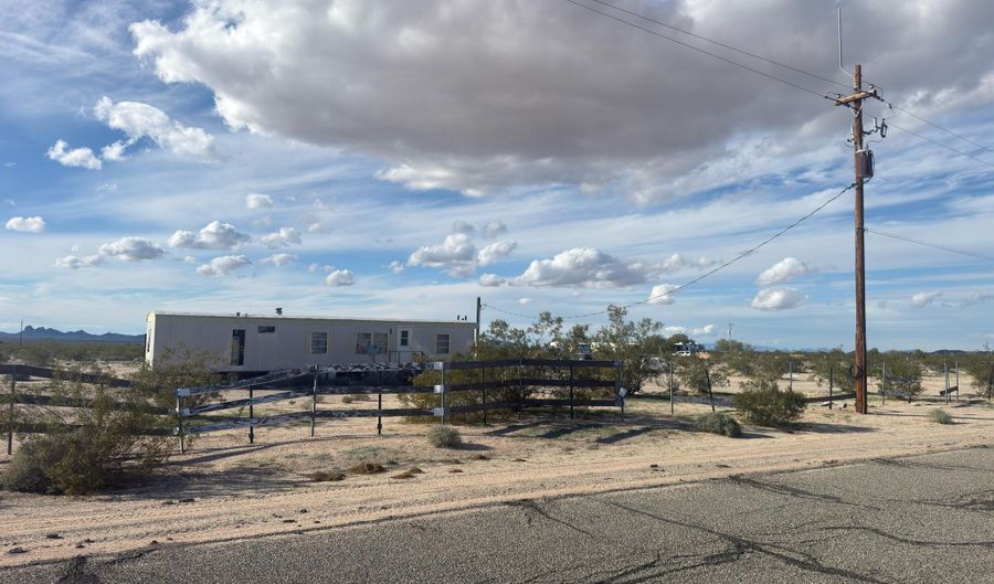 32012 Avenue 41 E, Bouse, AZ 85325 - 0 Beds, 0 Bath