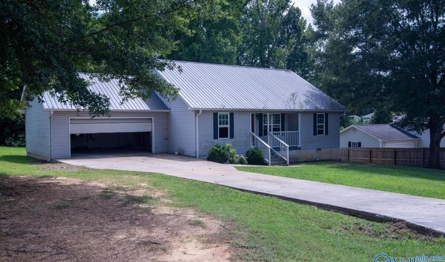 240 Riddle Rd, Albertville, AL 35950 - 3 Beds, 2 Bath