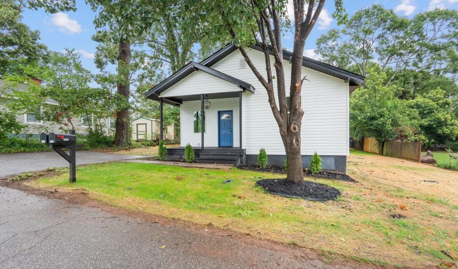 8172 9th St, Boiling Springs, SC 29316 - 3 Beds, 2 Bath