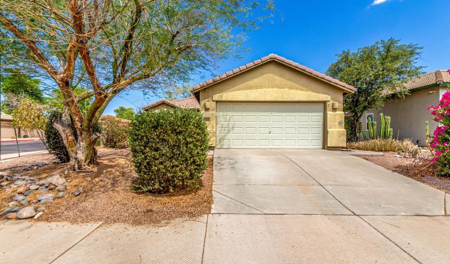 105 N 123rd Dr, Avondale, AZ 85323 - 3 Beds, 2 Bath