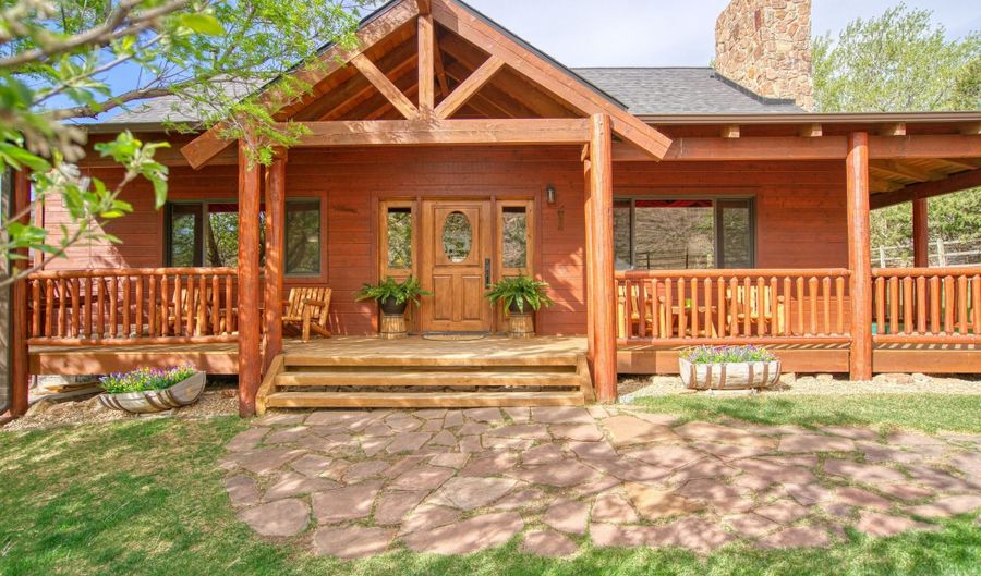 320 Del Monte Rd, Berthoud, CO 80513 - 3 Beds, 3 Bath