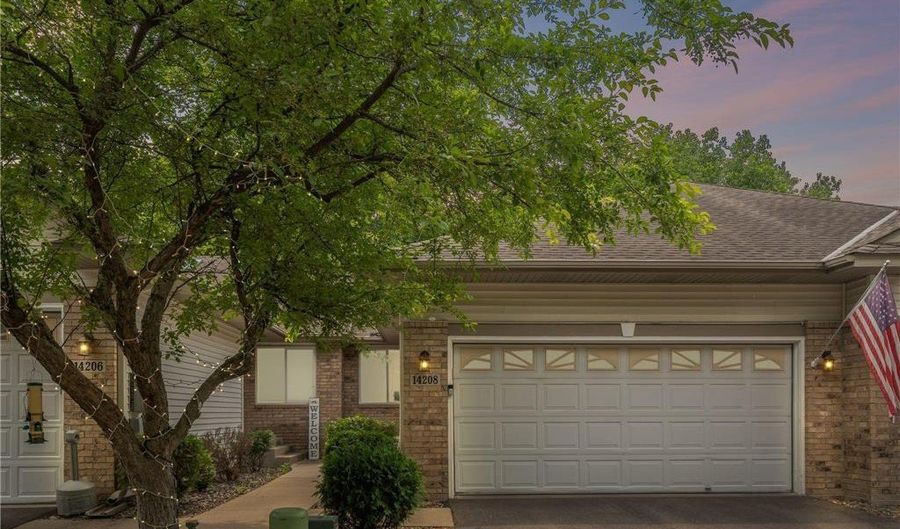 14208 Heritage Ln, Apple Valley, MN 55124 - 3 Beds, 2 Bath