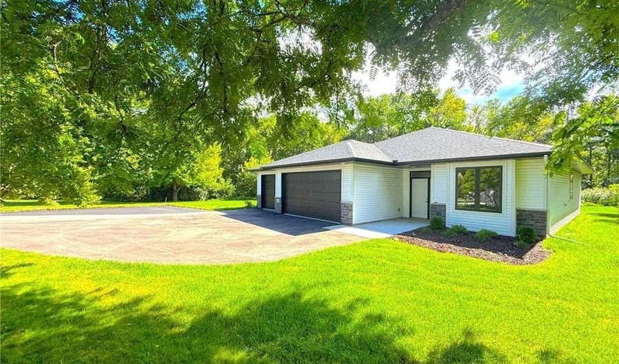 30 Cedar Ct, Annandale, MN 55302 - 2 Beds, 2 Bath