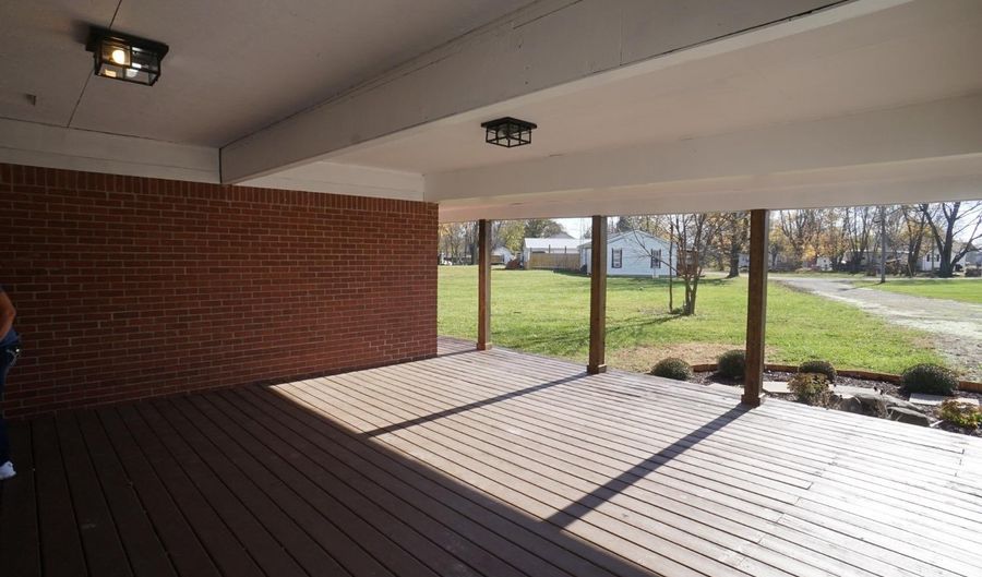 7228 W North St, Arlington, IN 46104 - 3 Beds, 2 Bath