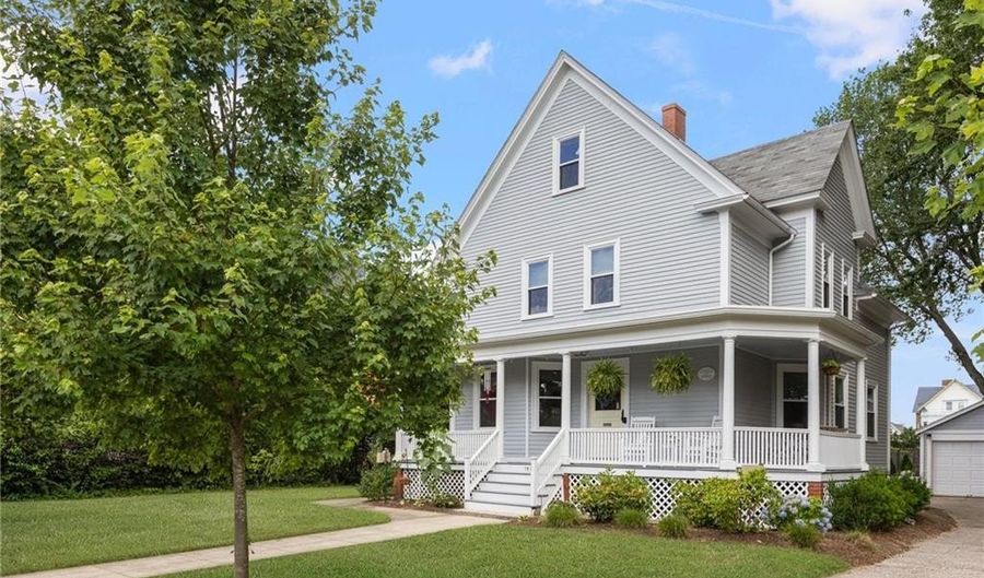 157 Arnold Ave, Cranston, RI 02905 - 4 Beds, 2 Bath