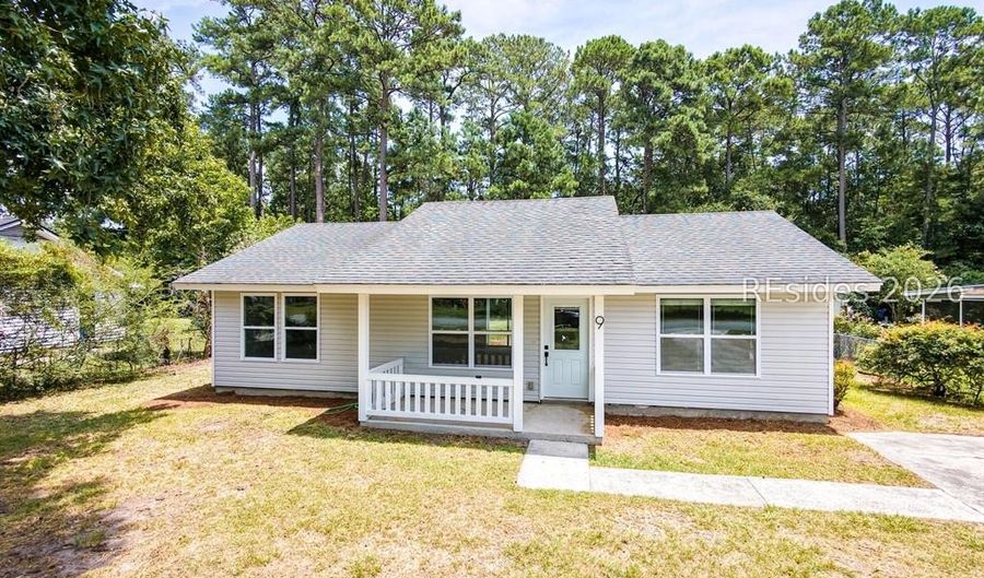 9 Burlington Cir, Beaufort, SC 29906 - 3 Beds, 2 Bath