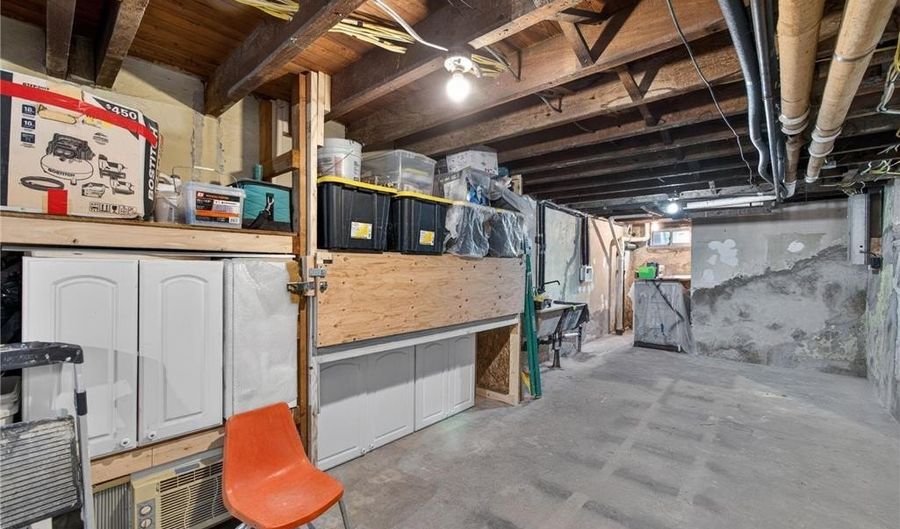 1341 W Chew St, Allentown, PA 18102 - 5 Beds, 2 Bath