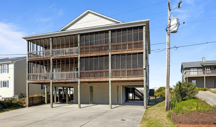 106 Willis Ave A, Atlantic Beach, NC 28512 - 4 Beds, 4 Bath