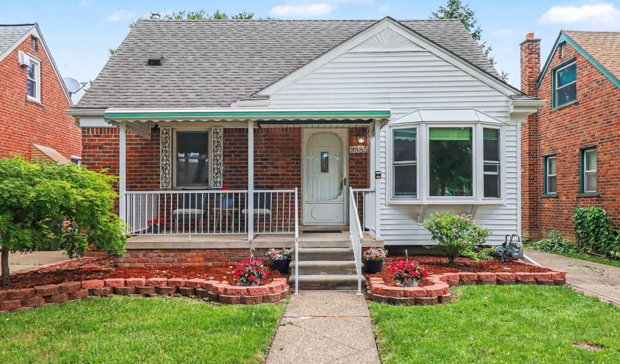9885 Hubert Ave, Allen Park, MI 48101 - 3 Beds, 2 Bath