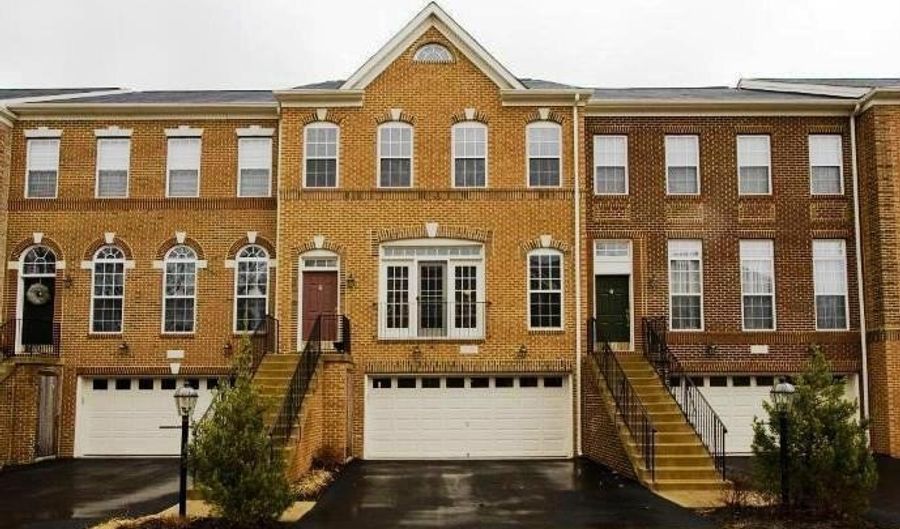 24780 CARBONATE Ter, Aldie, VA 20105 - 4 Beds, 4 Bath