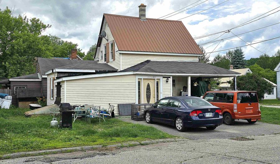 1378 Napert St, Berlin, NH 03570 - 2 Beds, 2 Bath