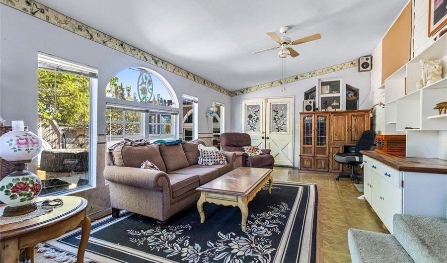 1555 Hillcrest, Fallbrook, CA 92028 - 5 Beds, 4 Bath