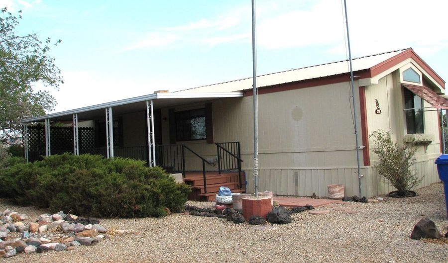 306 N Warren Rd, Benson, AZ 85602 - 2 Beds, 2 Bath