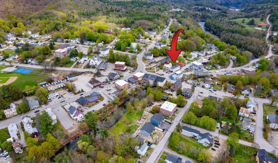 28 Central Sq, Bristol, NH 03222 - 0 Beds, 0 Bath