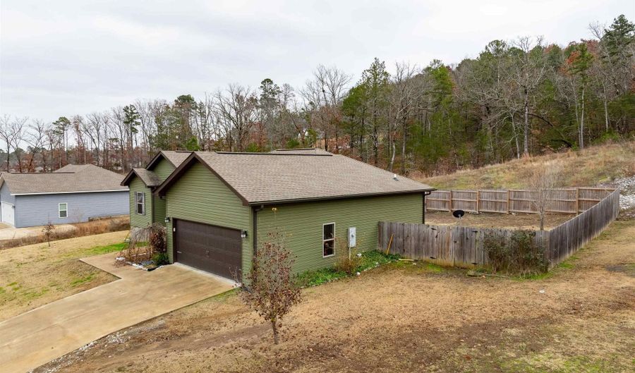 194 Stone Flag Rd, Batesville, AR 72501 - 3 Beds, 2 Bath