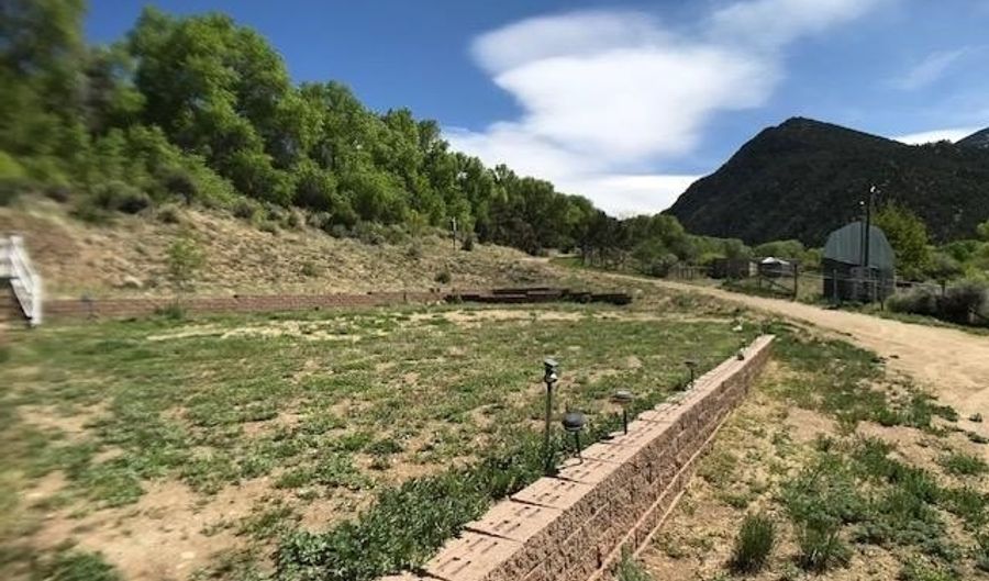 425 State Road 230, Arroyo Seco, NM 87580 - 4 Beds, 2 Bath