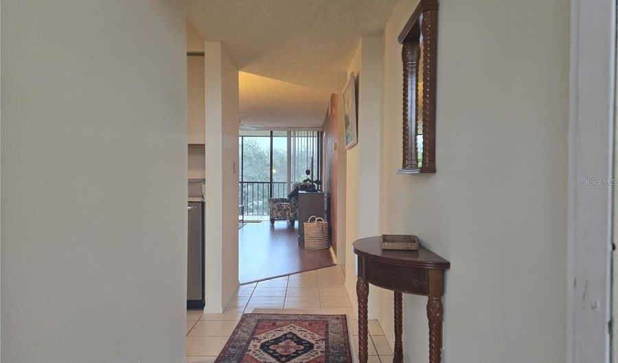 800 COVE CAY Dr 4C, Clearwater, FL 33760 - 2 Beds, 2 Bath