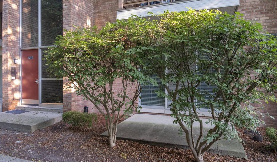 1245 Island Dr 102, Ann Arbor, MI 48105 - 0 Beds, 1 Bath