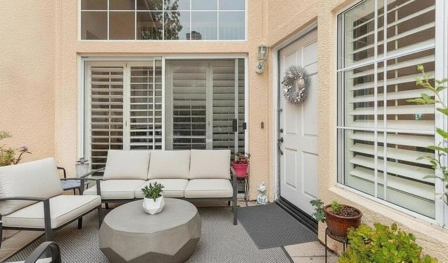 72 Nightingale Dr, Aliso Viejo, CA 92656 - 2 Beds, 3 Bath