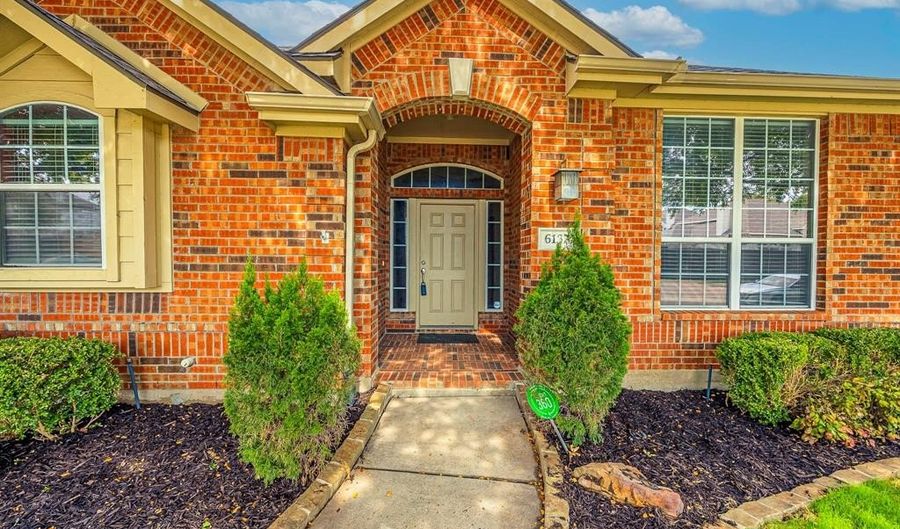 6137 Apache Dr, The Colony, TX 75056 - 3 Beds, 2 Bath