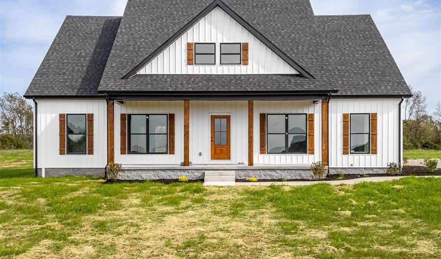 1216 Montgomery Rd, Auburn, KY 42206 - 4 Beds, 3 Bath