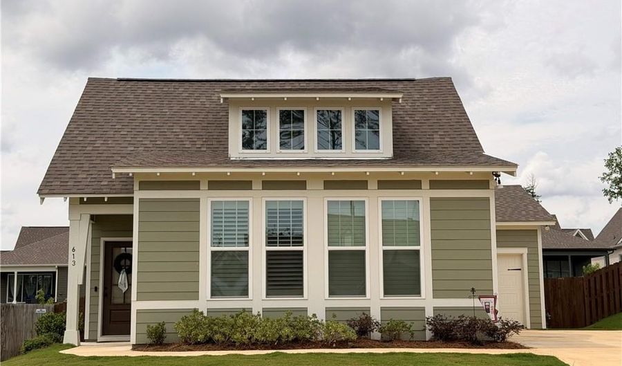 613 SHROPSHIRE Dr, Auburn, AL 36832 - 4 Beds, 2 Bath