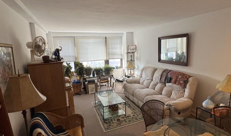 101 S Raleigh Ave, Atlantic City, NJ 08401 - 1 Beds, 1 Bath