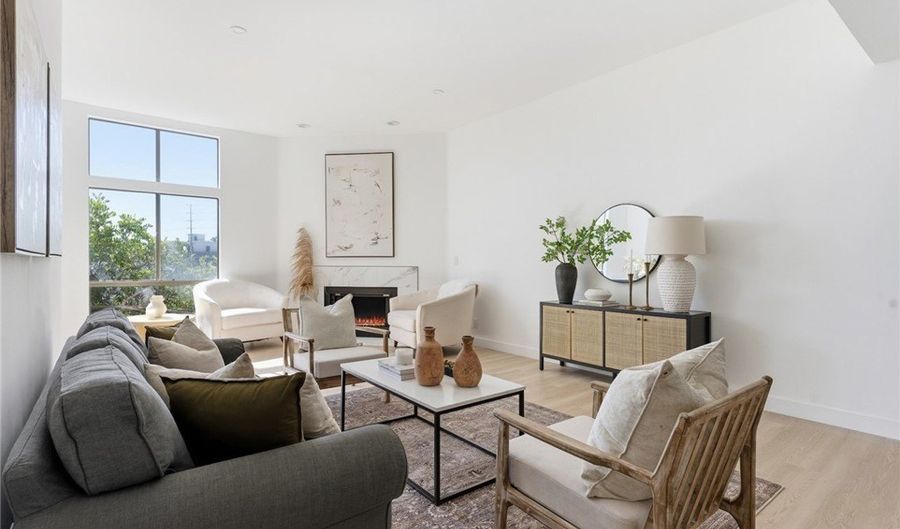 10820 Holman Ave 204, Los Angeles, CA 90024 - 2 Beds, 2 Bath