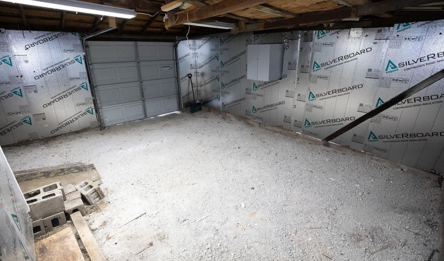 419 S Cherry St, Akron, IN 46910 - 3 Beds, 1 Bath