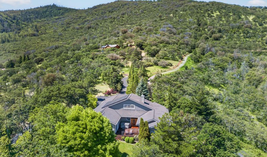 1601 Frank Hill Rd, Ashland, OR 97520 - 3 Beds, 3 Bath