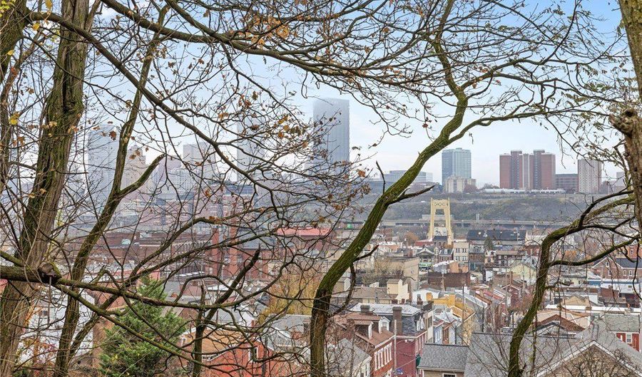 10 Welsh Way, Airville, PA 15203 - 2 Beds, 2 Bath