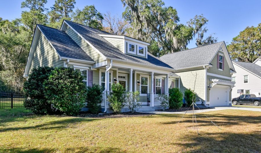 20 Sand Piper Dr, Beaufort, SC 29907 - 4 Beds, 3 Bath