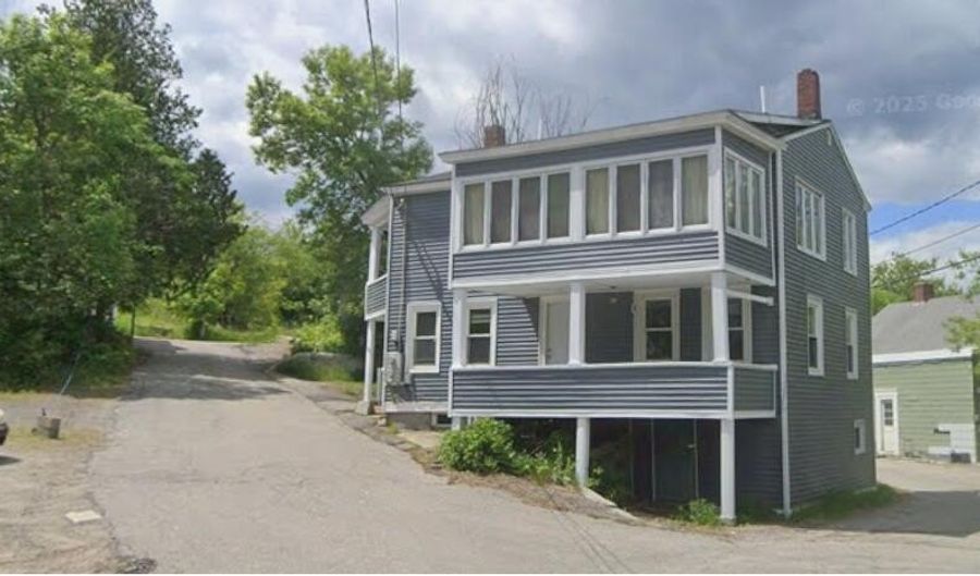 9 Morton Pl, Augusta, ME 04330 - 0 Beds, 2 Bath