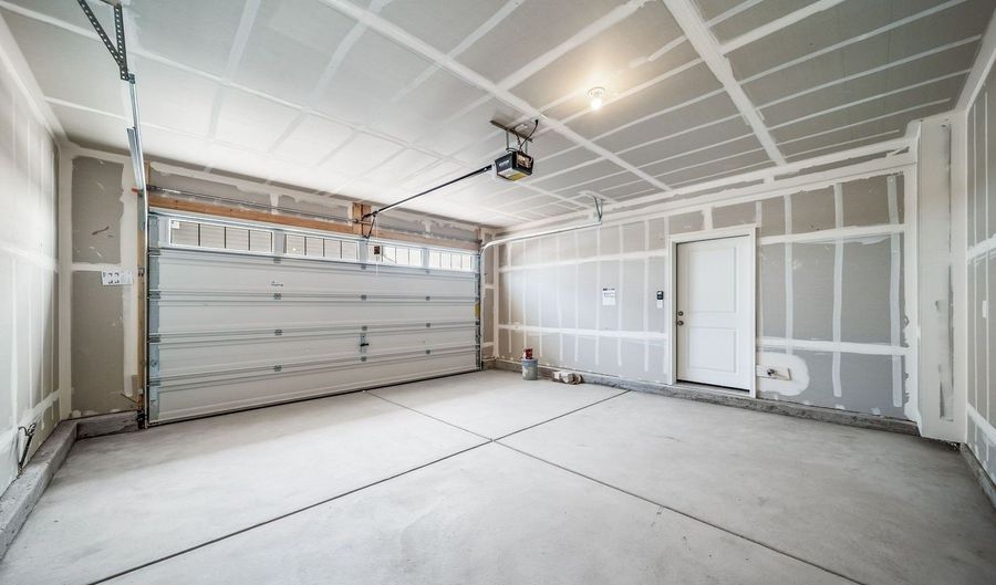 22294 E 39th Ave, Aurora, CO 80019 - 3 Beds, 3 Bath