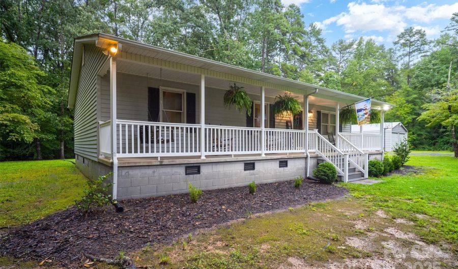 38899 Dalton Ln, Albemarle, NC 28001 - 3 Beds, 2 Bath