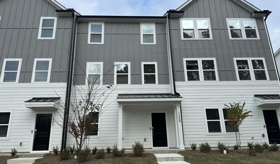 2540 Olive Chapel Rd, Apex, NC 27502 - 4 Beds, 4 Bath