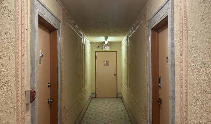 427 JOHN F KENNEDY Blvd 2C, Bayonne, NJ 07002 - 2 Beds, 1 Bath